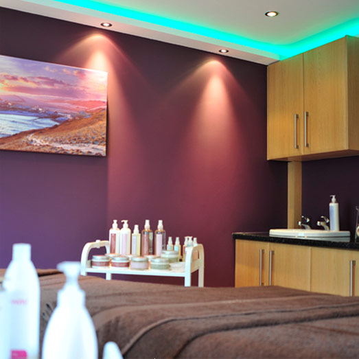 picture of the Emerald Beauty Room treatment room